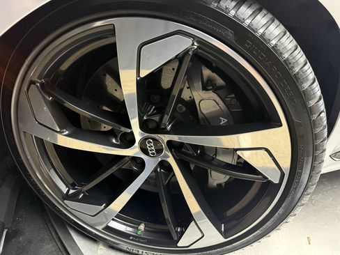 Used 2018 Audi RS 5 w/ Dynamic Plus Package AWD/4WD image 30