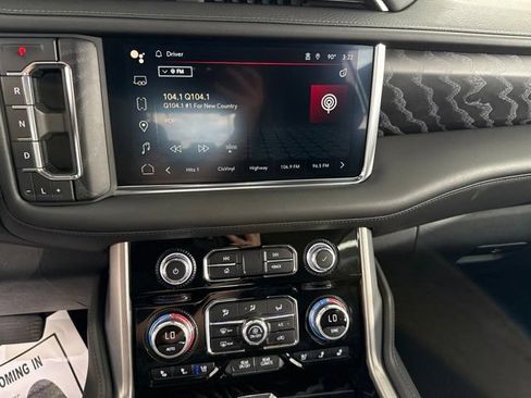 Used 2023 GMC Yukon Denali AWD/4WD image 23