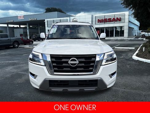Used 2022 Nissan Armada SL w/ Captain's Chairs Package image 10