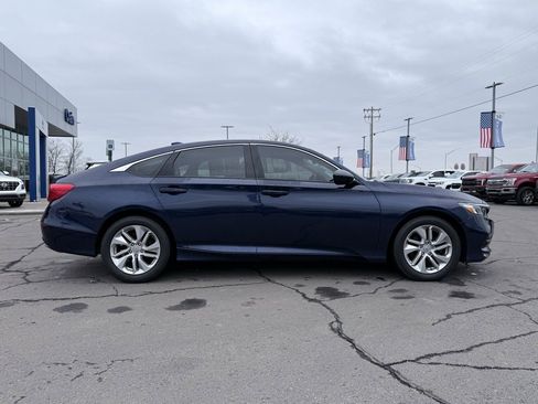 Used 2019 Honda Accord LX image 8
