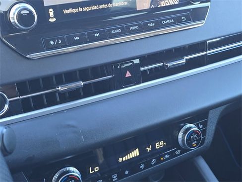 Used 2023 Mitsubishi Outlander SE image 26