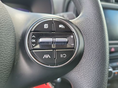 Certified 2025 Kia Soul LX FWD image 24