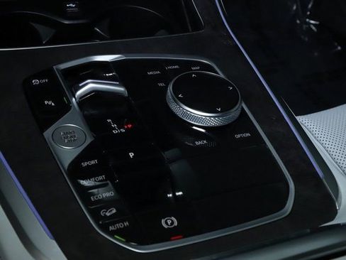 Certified 2024 BMW X5 xDrive40i w/ Premium Package image 28