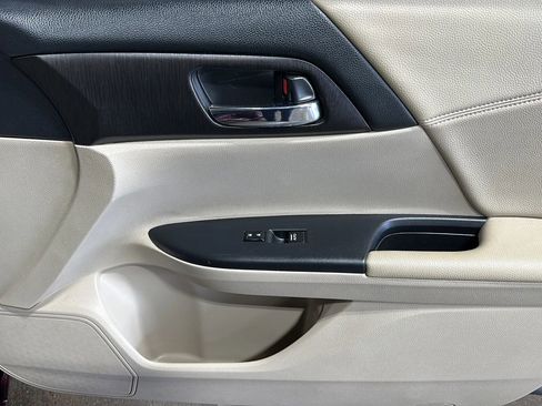 Used 2013 Honda Accord EX-L image 17