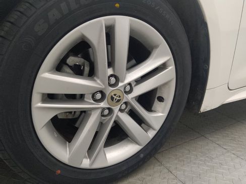 Used 2022 Toyota Corolla SE FWD image 31