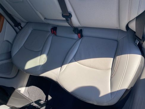 Used 2022 Jeep Compass Limited image 35