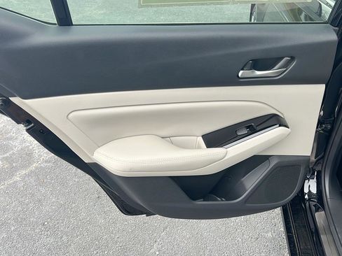 Used 2024 Nissan Altima 2.5 SL image 17