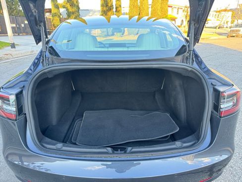 Used 2020 Tesla Model 3 Performance image 21