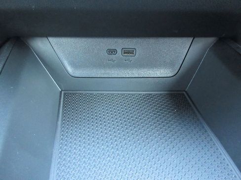 New 2026 Chevrolet Equinox LT w/ LPO, Floor Liner Package image 29