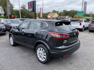 Used 2021 Nissan Rogue Sport S video 3