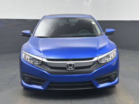 Used 2018 Honda Civic EX-T image 6