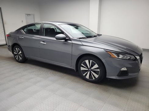 Used 2021 Nissan Altima 2.5 SV AWD/4WD image 11