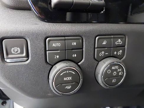 New 2026 Chevrolet Silverado 1500 High Country AWD/4WD image 24