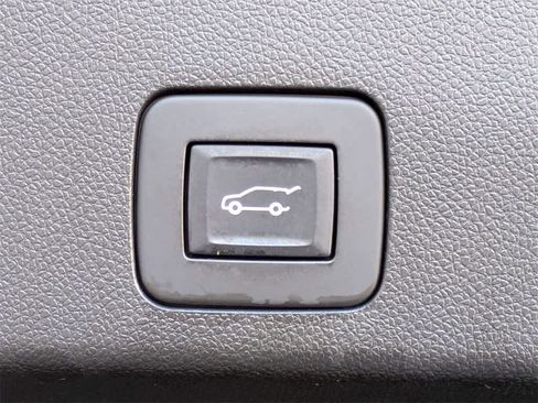 Used 2022 Buick Encore GX Select w/ Sport Touring Package image 13