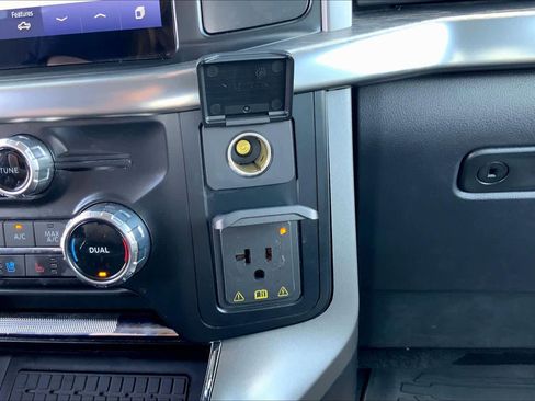 Certified 2023 Ford F150 Lariat w/ Equipment Group 502A High image 32