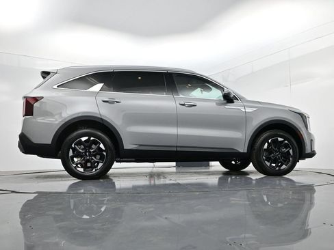 Certified 2026 Kia Sorento S AWD/4WD image 41