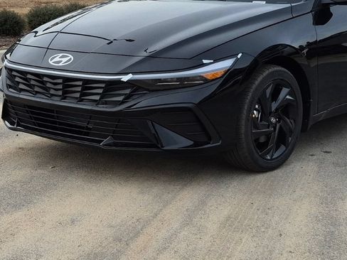 New 2026 Hyundai Elantra SEL Sport FWD image 10