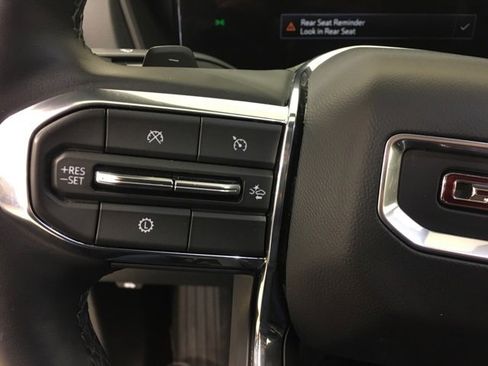 Used 2025 GMC Terrain Elevation image 27