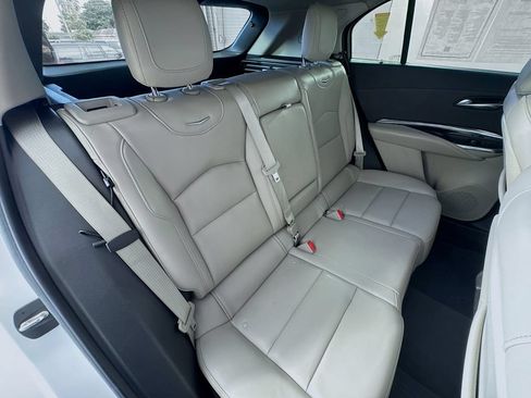 Used 2019 Cadillac XT4 Luxury w/ Cold Weather Package FWD image 28