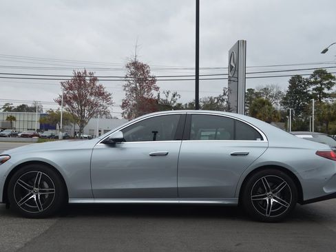 Used 2025 Mercedes-Benz E 350 Sedan image 9