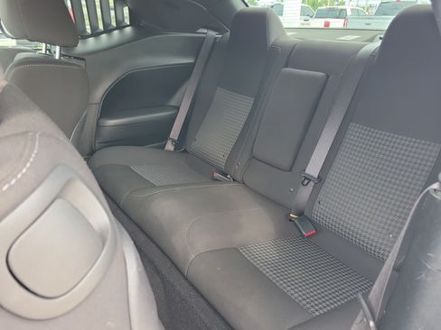 Used 2022 Dodge Challenger GT RWD image 10