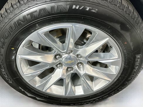 Used 2024 Chevrolet Tahoe Premier image 11