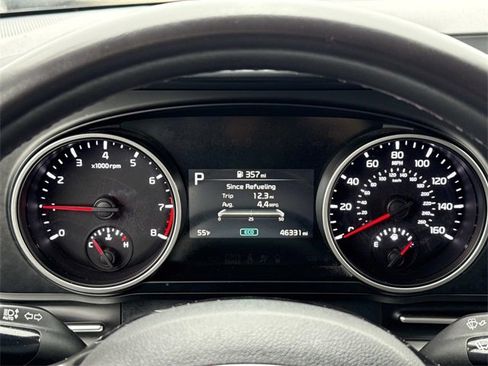 Used 2024 Kia Carnival LX image 27