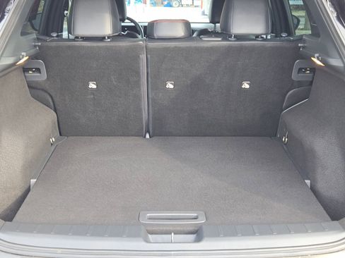 Certified 2025 Nissan Kicks SR image 23