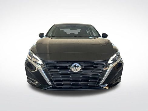 Certified 2023 Nissan Altima 2.5 SV FWD image 2