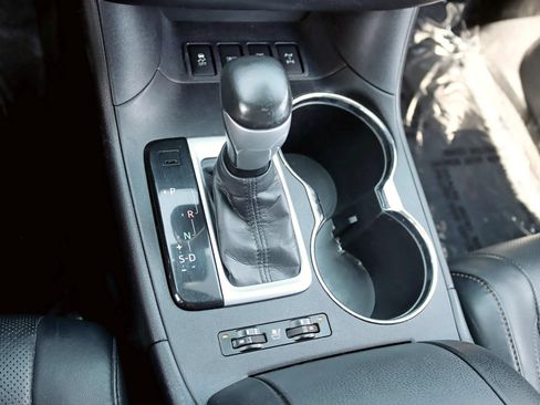 Used 2015 Toyota Highlander Limited Platinum AWD/4WD image 26