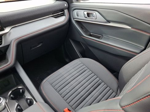 New 2026 Ford Explorer ST-Line w/ ST-Line Street Pack image 9