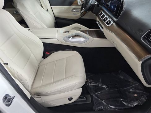 Certified 2022 Mercedes-Benz GLS 450 4MATIC image 35