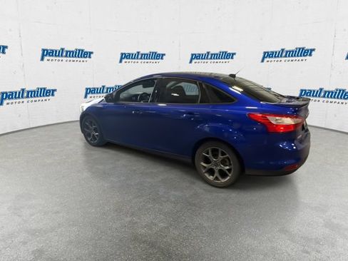 Used 2013 Ford Focus SE FWD image 8