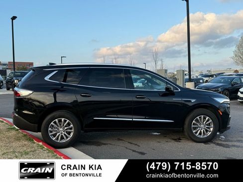 Used 2024 Buick Enclave Premium image 9