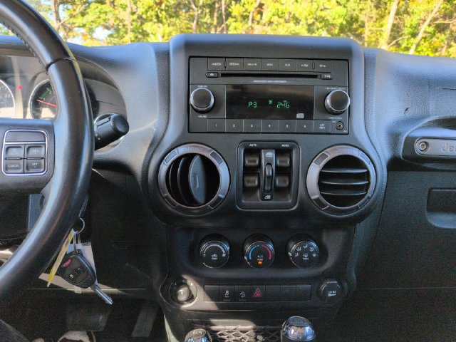 Used 2018 Jeep Wrangler Unlimited Sport AWD/4WD image 35