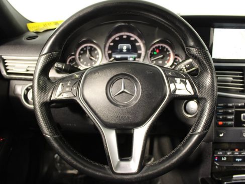 Used 2013 Mercedes-Benz E 350 Sedan image 7