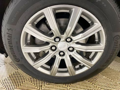 Used 2020 Cadillac XT4 Premium Luxury w/ Cold Weather Package image 22