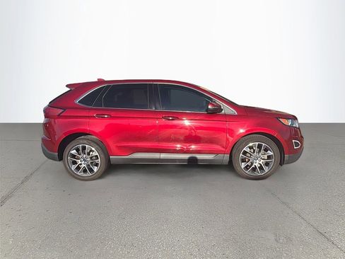 Used 2017 Ford Edge Titanium w/ Technology Package FWD image 3