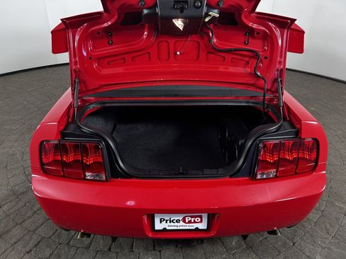 Used 2007 Ford Mustang Shelby GT500 RWD image 7
