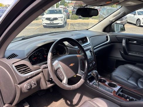 Used 2014 Chevrolet Traverse LT AWD/4WD image 9