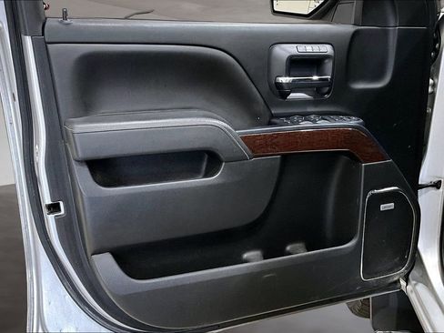 Used 2018 GMC Sierra 1500 SLT w/ SLT Premium Package image 21