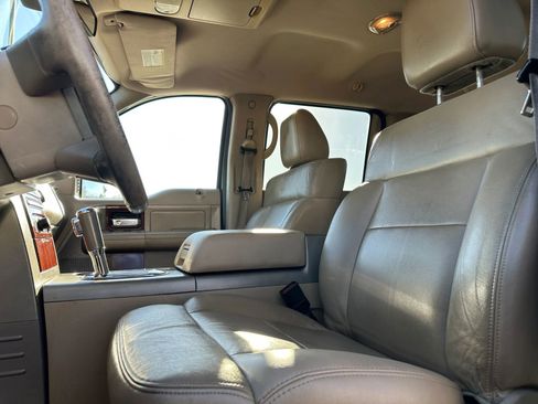 Used 2006 Ford F150 Lariat RWD image 8