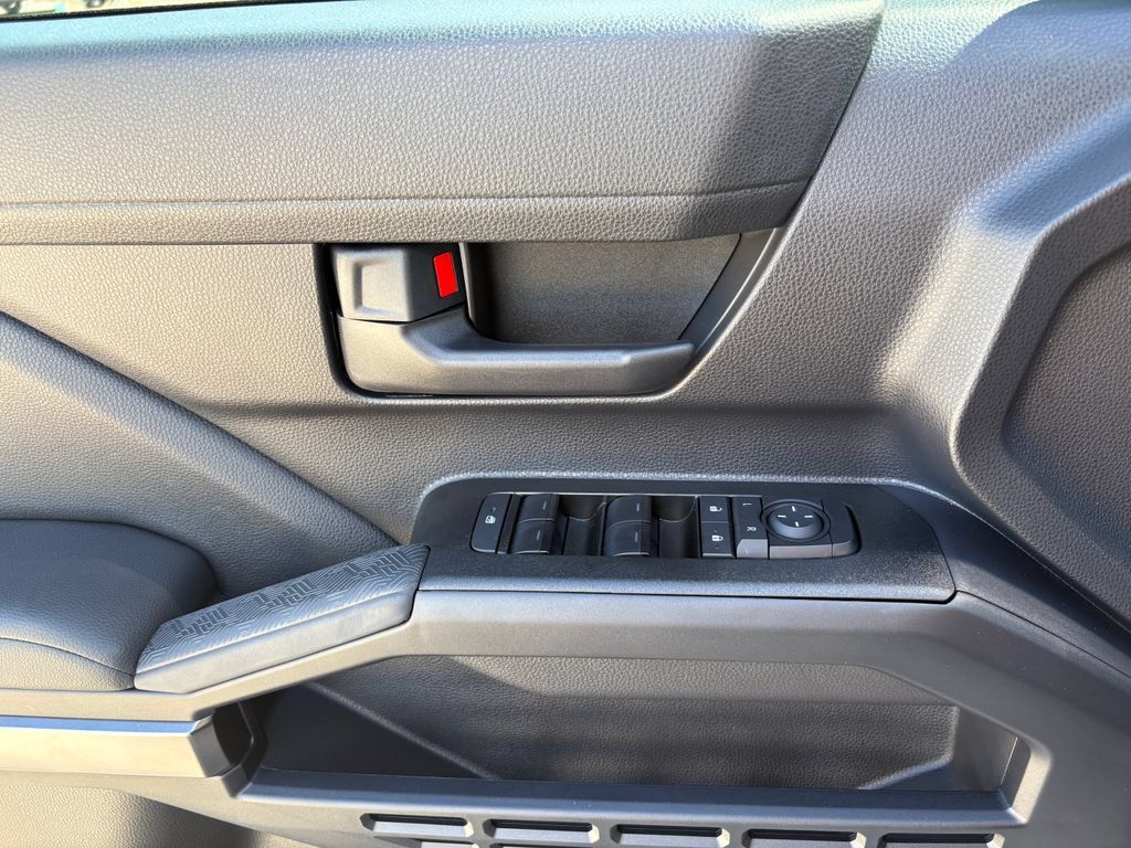 Used 2026 Toyota 4Runner SR5 AWD/4WD image 17