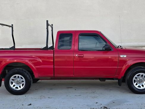 Used 2004 MAZDA B-Series Pickup 2WD Cab Plus B3000 w/ Convenience Pkg image 2