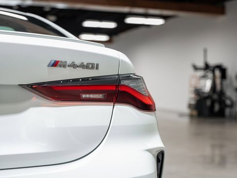 Used 2023 BMW 440i xDrive Coupe w/ Premium Package image 16