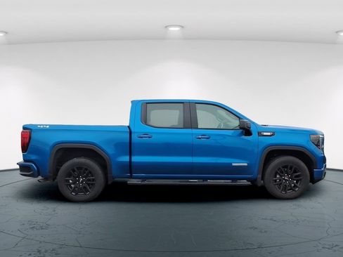Used 2023 GMC Sierra 1500 Elevation w/ Preferred Package AWD/4WD image 8