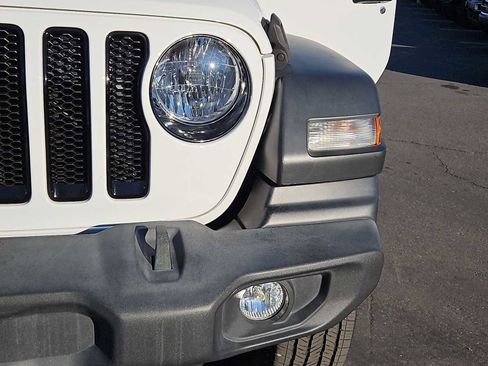 Used 2021 Jeep Wrangler Unlimited Sport image 11