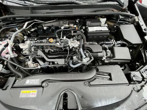 Used 2025 Toyota Corolla LE image 32