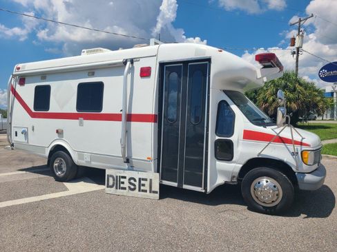 Used 1999 Ford E-450 and Econoline 450 image 4