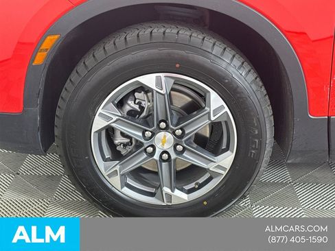 Used 2025 Chevrolet Blazer LT FWD image 14